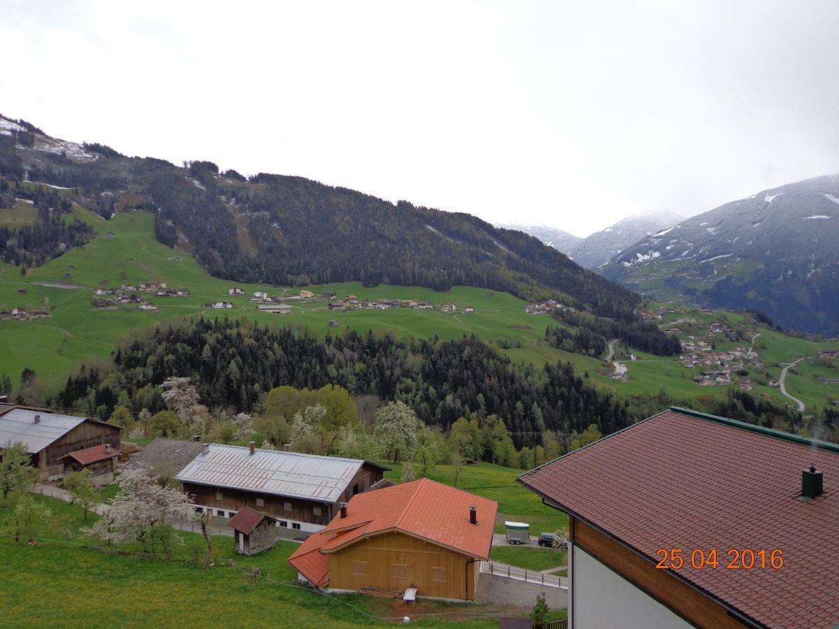 Floerl Apartment Zell am Ziller Exterior photo